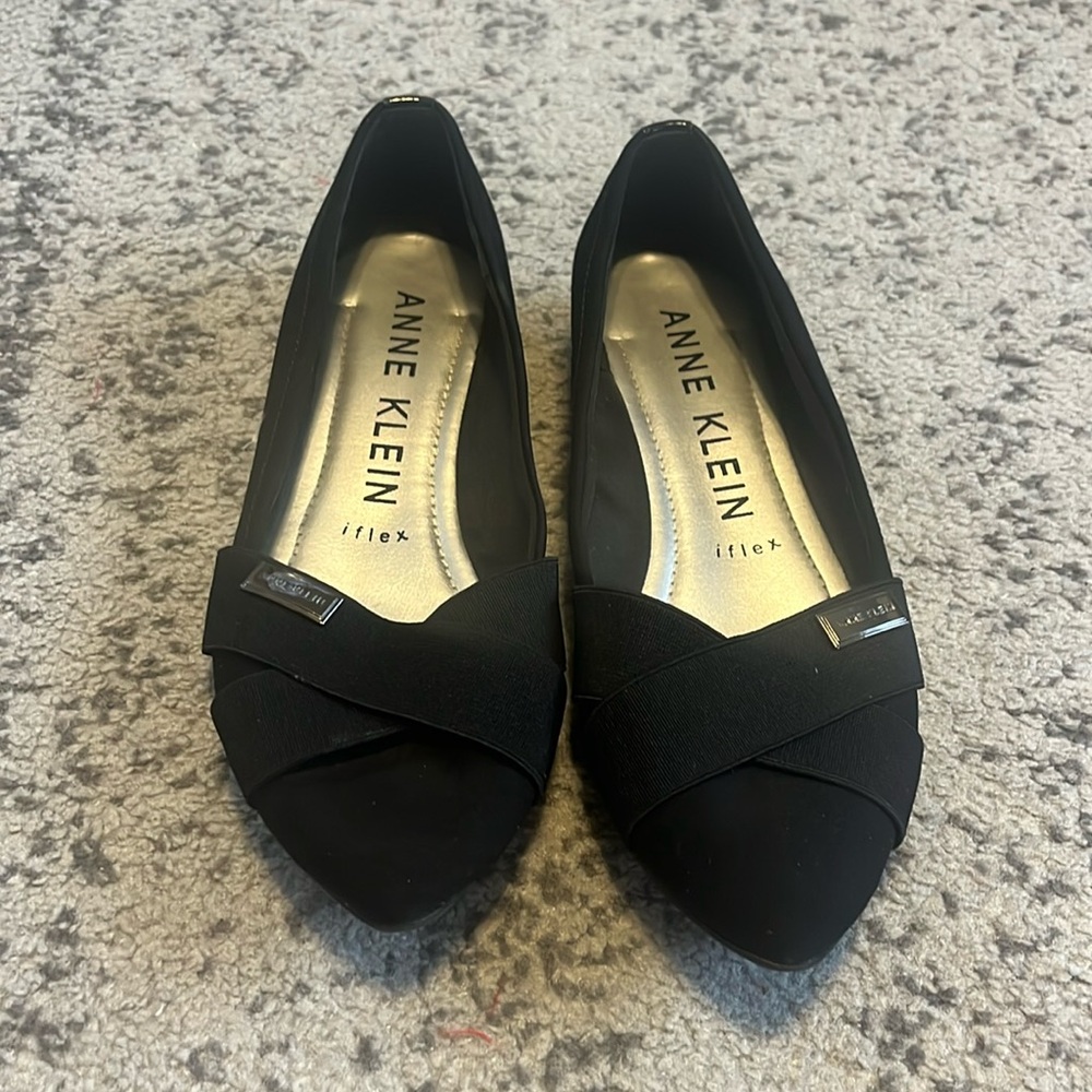 Anne Klein pointy toe flats